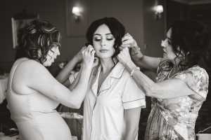 33-bride-mother-sister-earrings