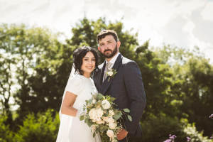 49-wedding-couple-evening-garden