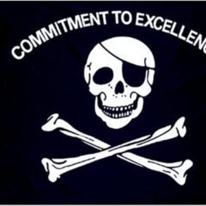 Pirate vlag Commitment to Excelence