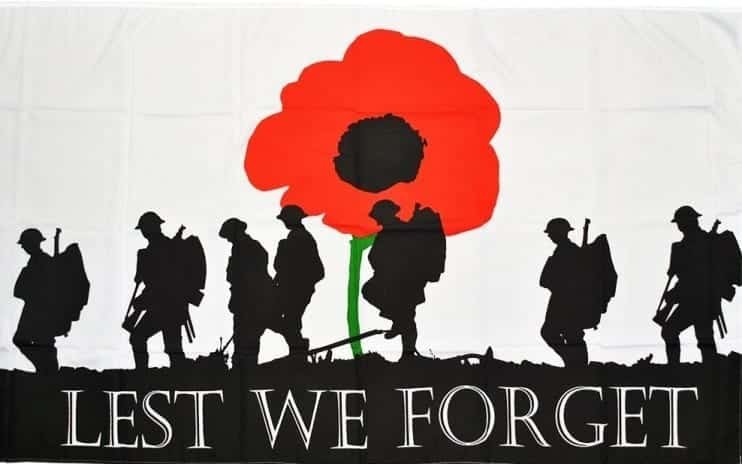 Poppy Lest We Forget 1e Wereld Oorlog vlag